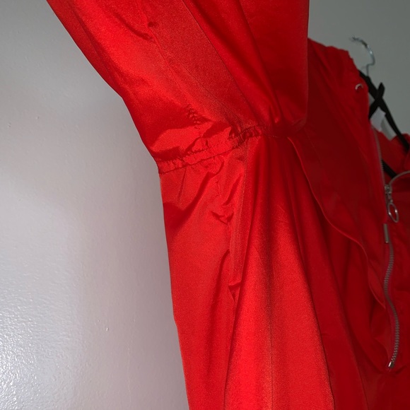H&M red windbreaker - Picture 5 of 6